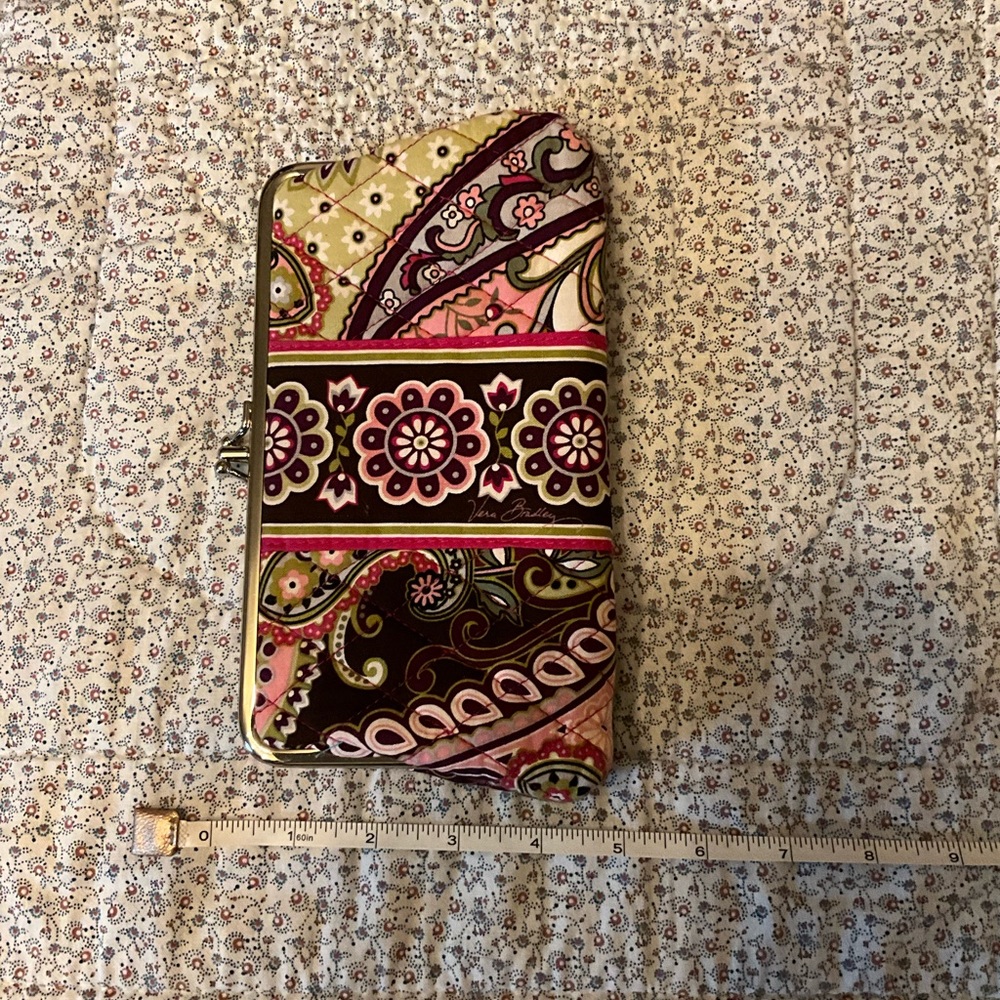 Vera Bradley Purple Paisley Kiss Wallet! - Picture 2 of 4